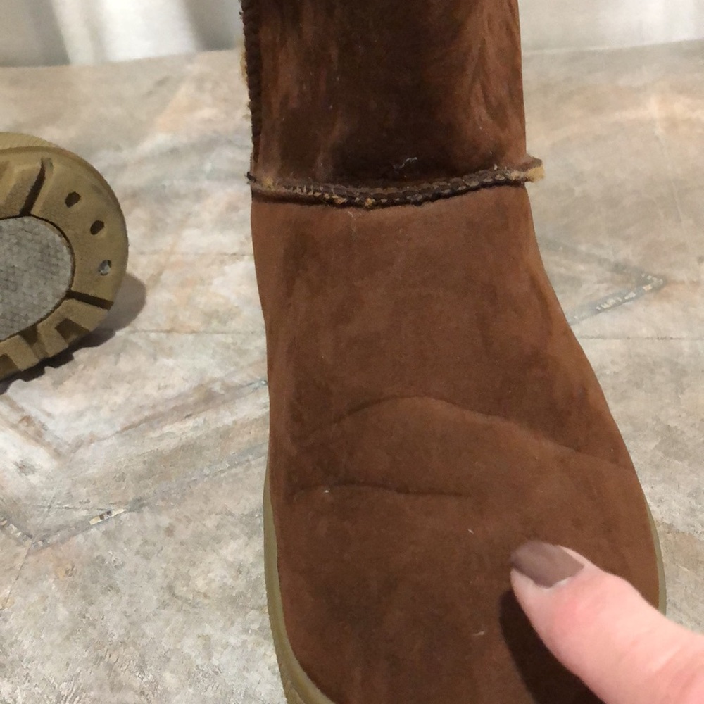 FINAL MARKDOWN!  3-7-25 HOST PICK!!  Preloved Rampage 9.5 Artik Brown Boots! - Picture 10 of 14